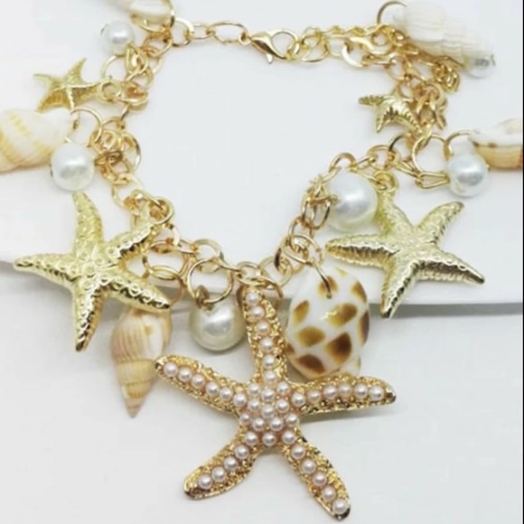 Seashell Charm Bracelet - Picture 6 of 8